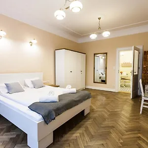 Vintage Poselska 15 Apartment