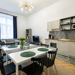 Wawelove Spacious 3 Bedroom 1 Min To Main Sq! Apartamento