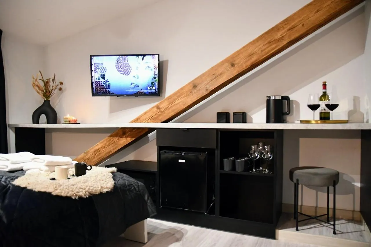 Wine Apartments Krakow 0*,  Poland